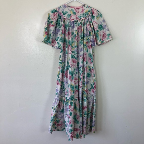 Models Coat Floral Night Dress w/ Pockets - Picture 5 of 6